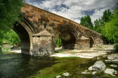 Oshakan Bridge