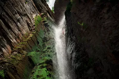 Водопад Ваагн