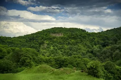 Բազաբերդ ամրոց