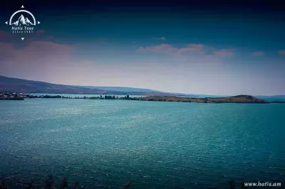 Озеро Цовак Хюсисо