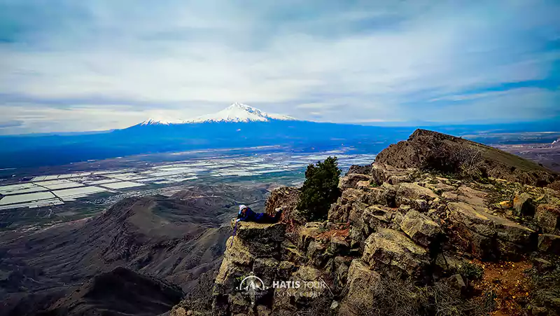 Մեծ Փարախադեմ լեռ